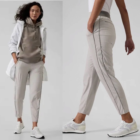 NWOT Athleta Brooklyn Textured Ankle Pant Gray and White Stripe Size 2 - Picture 1 of 11